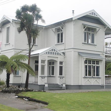 Wayne'S World Westport Hostel Eksteriør bilde